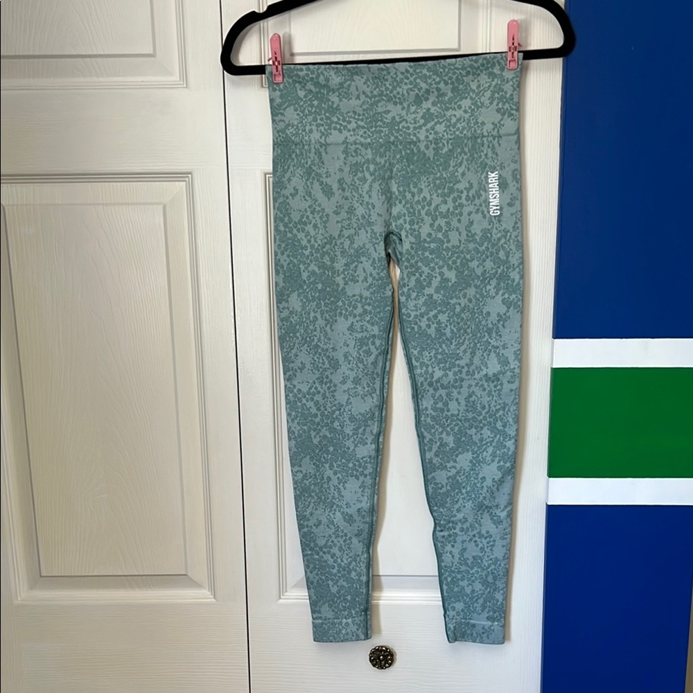 Gymshark leggings - size Small